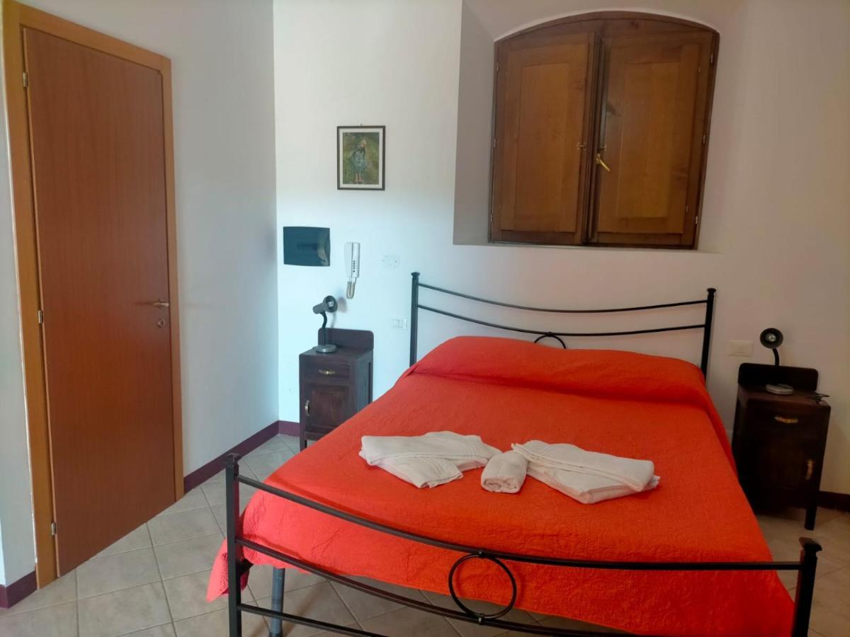 Antico Borgo La Commenda Aparthotel Montefiascone Buitenkant foto