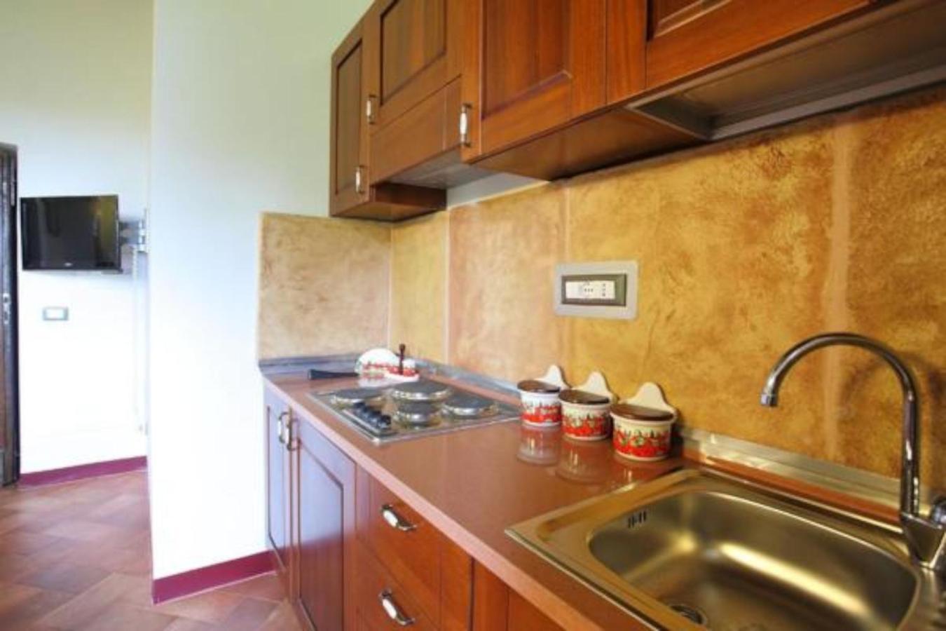 Antico Borgo La Commenda Aparthotel Montefiascone Buitenkant foto