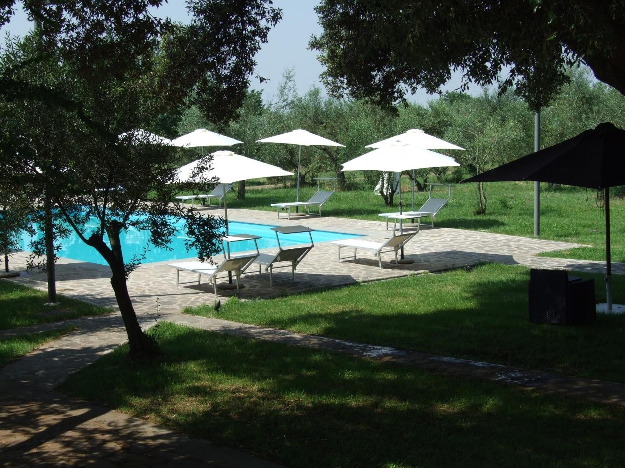 Antico Borgo La Commenda Aparthotel Montefiascone Buitenkant foto
