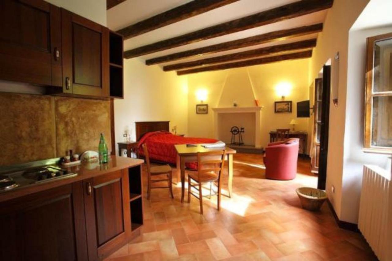 Antico Borgo La Commenda Aparthotel Montefiascone Buitenkant foto